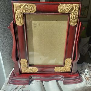Vtg Victorian Style Swivel Picture Frame Ornate Faux Wood Tabletop Taiwan ROC